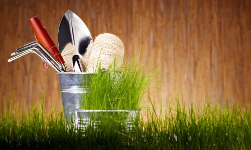 Screen-reader friendly landscaping services information for Maidavale